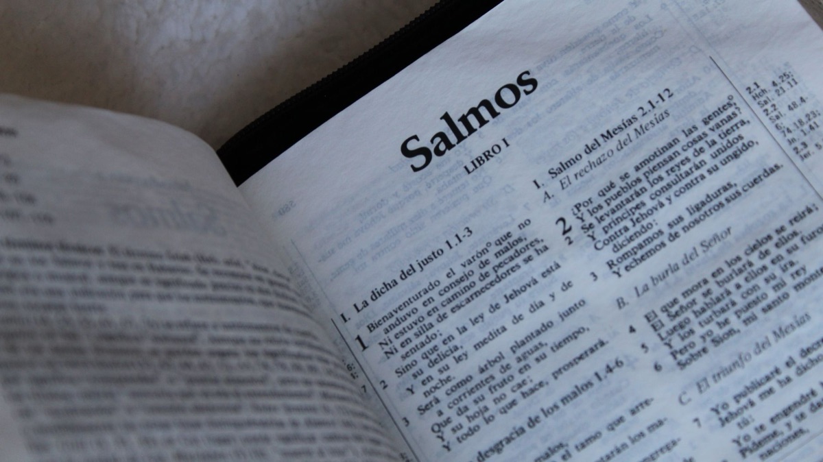Spanish flag and Bible