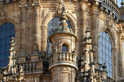 Declínio da Igreja: Dados Mostram Mudança em 5 Anos na Espanha