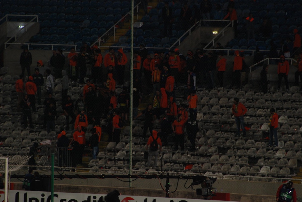 Fans in Real Madrid Stadion