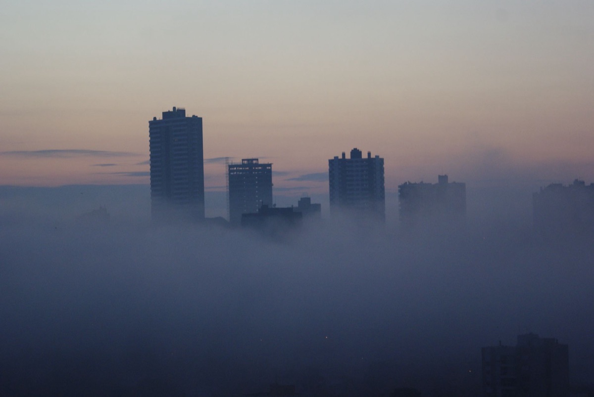 nebbia su barcellona