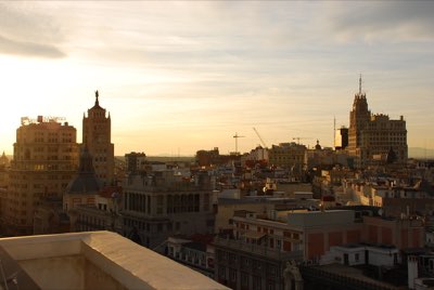 PM2.5が脅かす現代：スペイン大都市の空気質と健康リスク