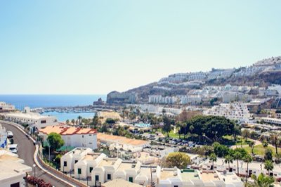 Migração em Ceuta: Um Termômetro Social para a Espanha Moderna