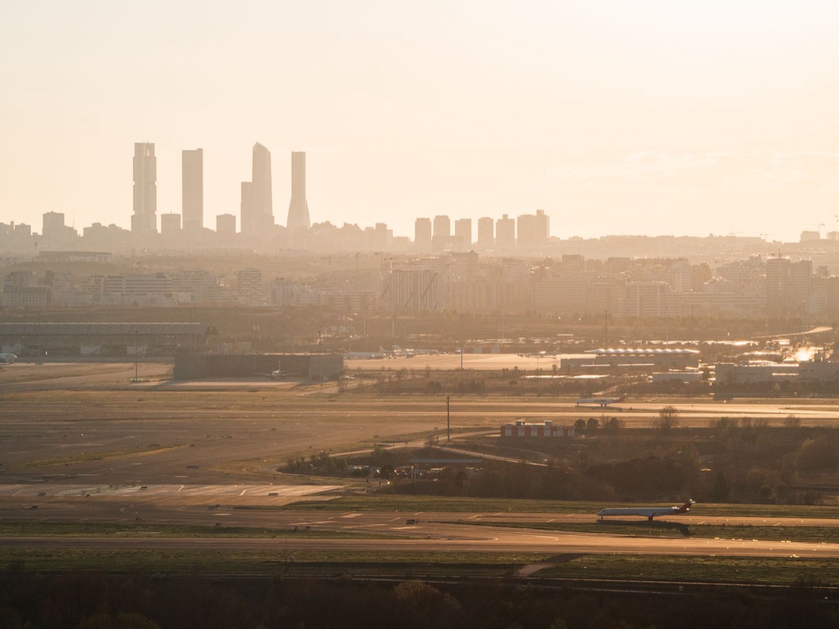 Luchtfoto van de skyline van Madrid